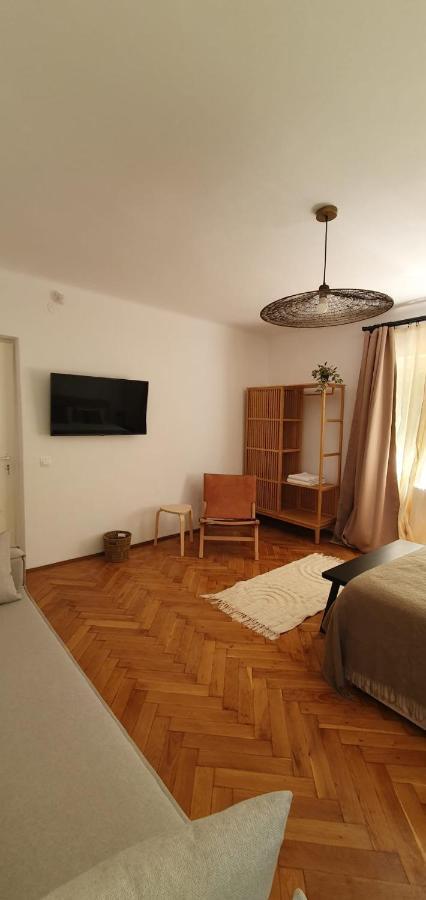 The Pines Serviced Apartments Brasov Ngoại thất bức ảnh