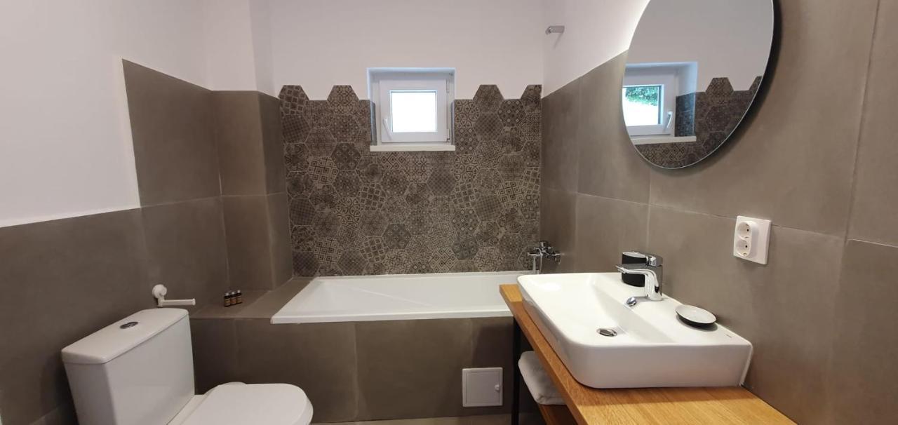 The Pines Serviced Apartments Brasov Ngoại thất bức ảnh