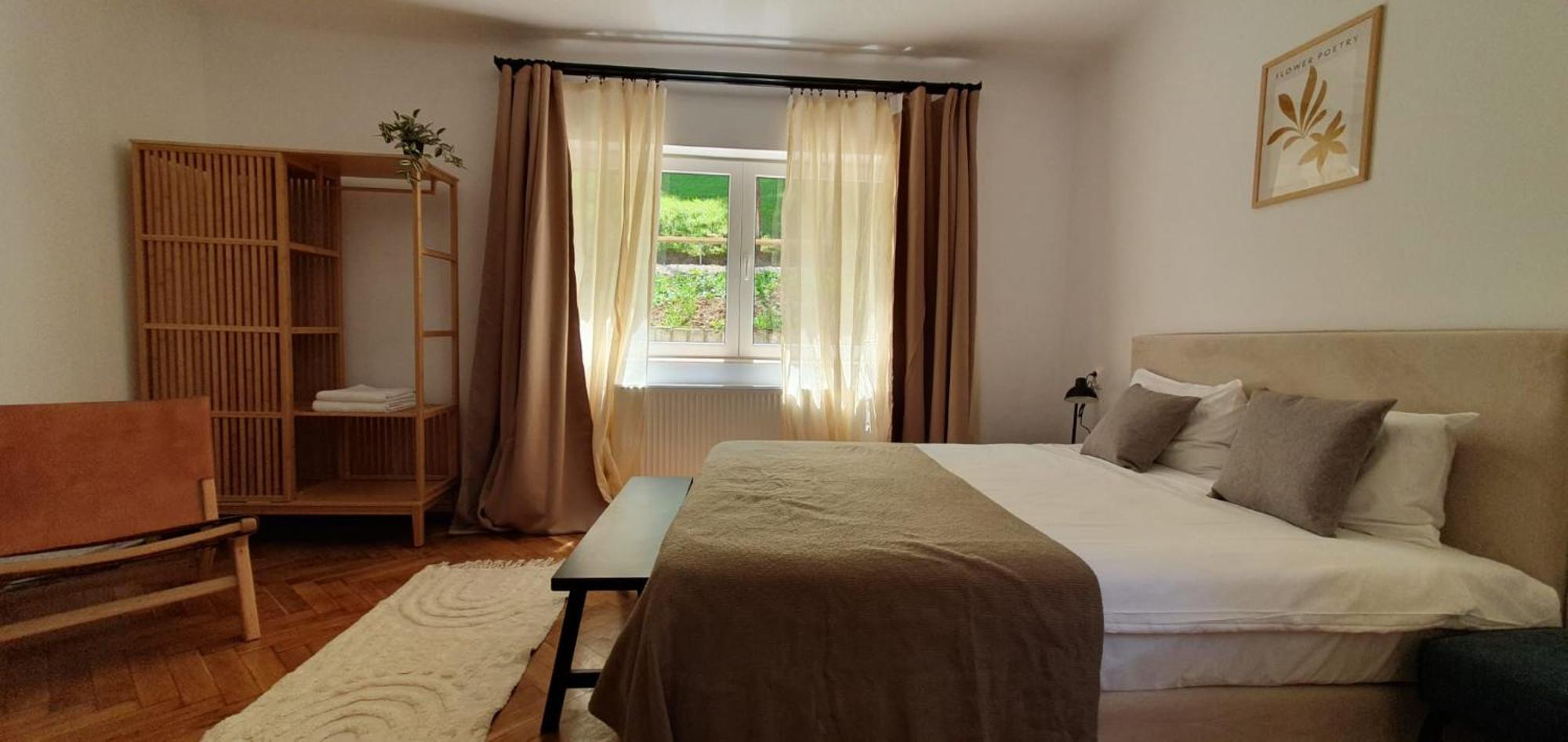 The Pines Serviced Apartments Brasov Ngoại thất bức ảnh